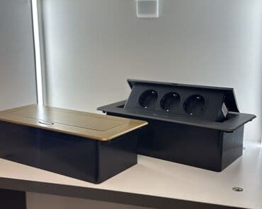 Moskviç: Gizli razetka 3-dərin razetkalı model cəmi 48 azn. Metal korpuslu bu — 10