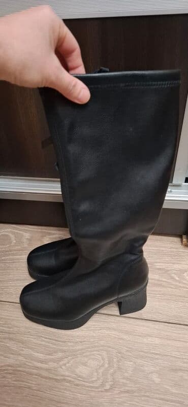 Ferrari: Uzunboğaz, Ölçü: 36, rəng - Qara, Yeni — 1