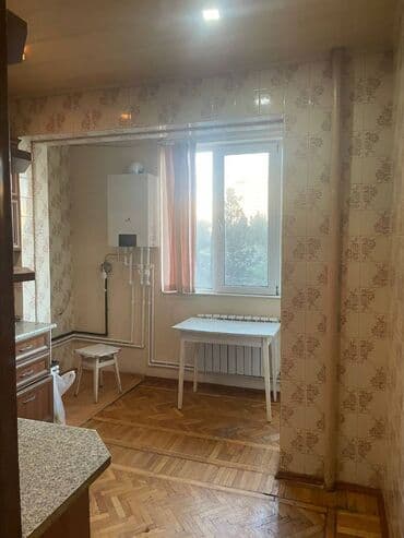 gəncə kiraye ev: Məzil kirayə verilir. 4 otaq, 9.4 m, 110 kv, Eshyasizdi konbi var orta — 14