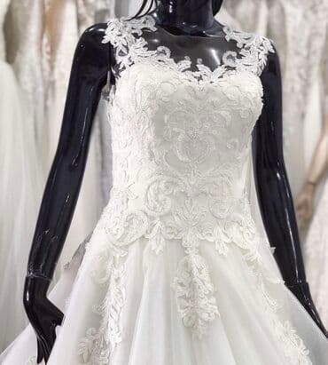 yaşıl qadın ətəkləri: 150-200-300 Gelinlikleri bağlandığımız üçün satırıq. Türkiye — 4