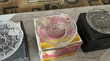 tort bezemek: Tort və şiriniyyat qabı, Şüşə, Çexiya — 4