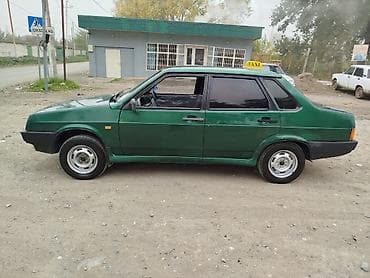 su ceni qosqu: VAZ 21099, yaşıl rəng, sedan kuzov. - 4 qapı, 5 yerlik salon - Ön və — 2