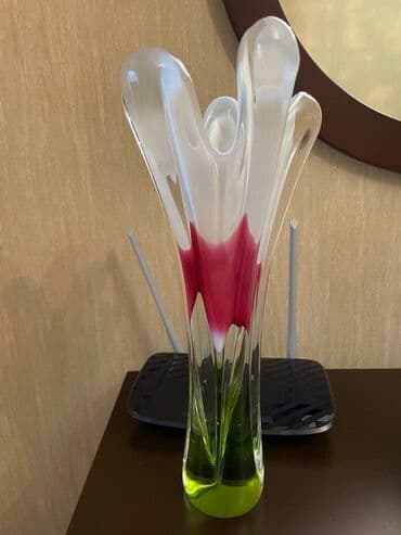 xrustal guldan: Bir vaza, Bogem şüşəsi — 1