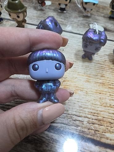 Kinder Joy Stranger Things Məhsul: Funko Pop üslubunda mini fiqurlar