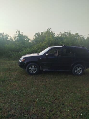 купить чехлы на авто: Bu qara rəngli Ford Escape modeli SUV avtomobil səyahətlər və gündəlik — 1