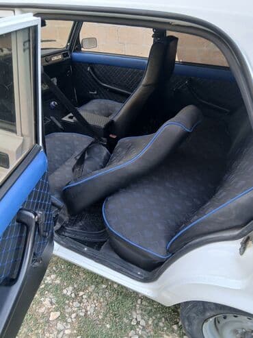 тюнинг авто: VAZ 2107, ağ rəngli sedan - Korpus: 4 qapılı sedan, klassik kvadrat — 5