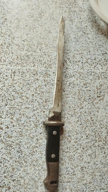 dekor güldan: Vintage süngü-bıçaq - Tip: Köhnə model süngü (bərk poladdan uzun, dar — 2