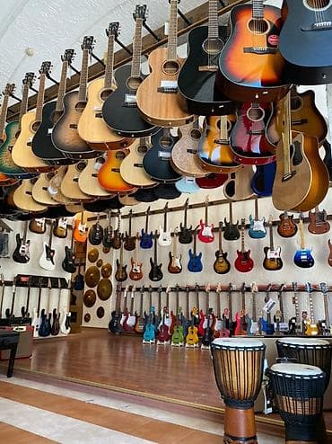 akustik gitara: Royal'ı seçin ki, seçdiyiniz alət də sizi yarı yolda qoymasın. Ən — 1