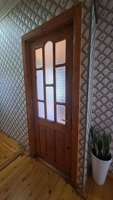 Qapı çərçivəsi şəkildə göründüyü kimi satilir.olcusu uzun-2 metre lalafo.az -da Qapı çərçivəsi şəkildə göründüyü kimi satilir.olcusu uzun-2 metre