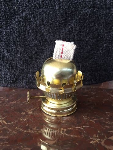 cadır qiymətləri: Lampa başi say çoxdu bir ededin qiymeti 1.5manat — 3