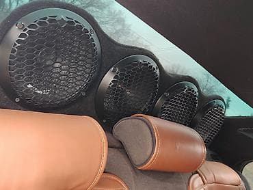 on panel: BMW 5 Series E39 sedan - Kuzov: gümüşü rəng, 4 qapı - Faralar: “angel — 8