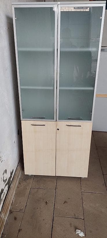 Dolab vitrinləri: Şüşəli dolab vitrini, İşlənmiş — 2