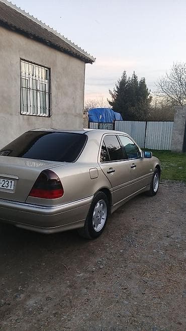 teker satisi ucuz qiymete: Maşın əla vəziyyətdedir 5 ildi ozumuzdədir hər abistonafqası işlək — 8