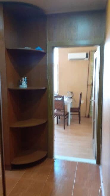 new life daşınmaz əmlak agentliyi: Binəqədi rayonuv,Nəsimi metrosu yaxınlığl,52 maşrutun axrıncı — 7