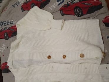 yun jaket modelleri: Ağ rəngli trikotaj kardiqan/kofta - Model: V-yaxalı, ön hissəsi — 1