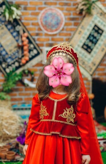 Məktəbli forması: Milli kostyum, Qız üçün, 3 - 4 yaş, İşlənmiş — 1