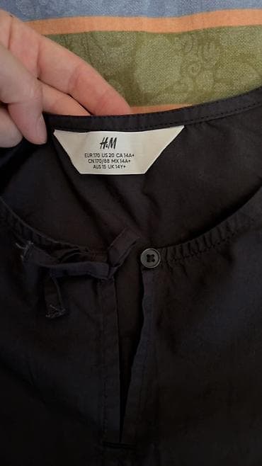 usta geyimi: H&M qara don - Brend: H&M - Rəng: qara - Ölçü (etiketdə): EUR — 2