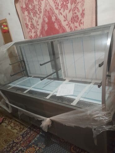 Soyuducu vitrin — supermarket, ət/delikates, şirniyyat və ya fast-food — 1