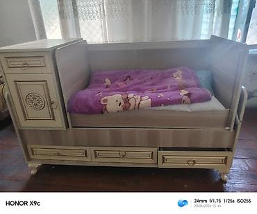 Oğlan və qız üçün, Dördbucaq, Beşik, Dəstsiz, Yellənmə mexanizmsiz — 2