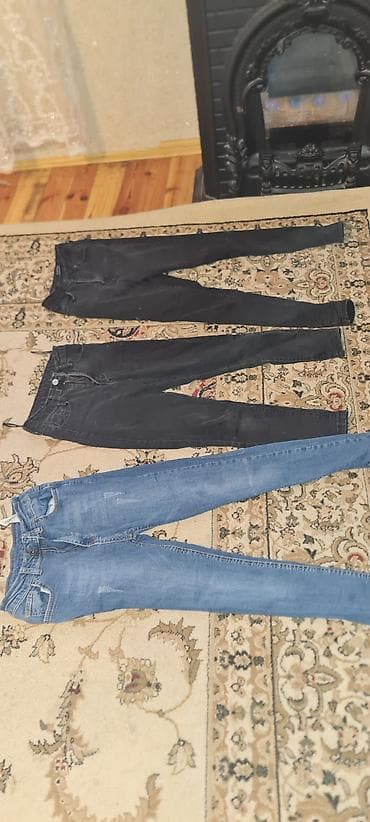 topdan paltar satisi: Yaxsi vezyetdedi 1 2 defe geyinilib 6 si birlikde 20 azn — 2