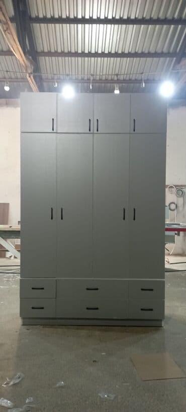 dehliz ucun oboylar: Yeni, Açılan, 4 qapılı Düz dolab, Dəhliz dolabı, Rusiya — 17