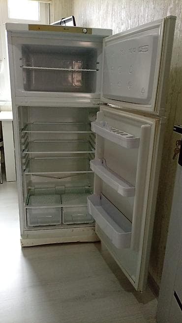 xaladennik matoru: Xarab 2 qapılı Indesit Soyuducu Satılır, rəng - Ağ — 9