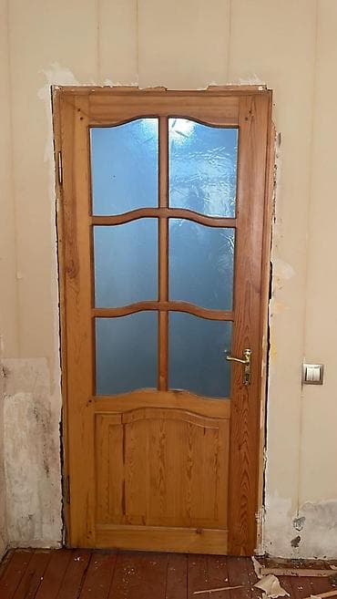 İşlənmiş Giriş qapısı 90x205 sm Ünvandan götürmə lalafo.az -da İşlənmiş Giriş qapısı 90x205 sm Ünvandan götürmə