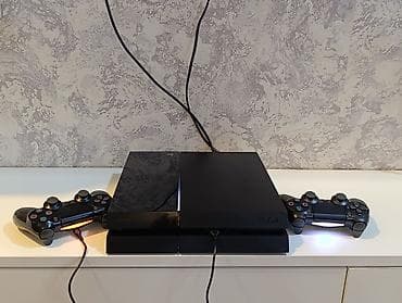 playstation 5 irşad: PS4 500gb az işlənmiş, zavod plombu üzərində, 2 pult, yaddaşında — 3