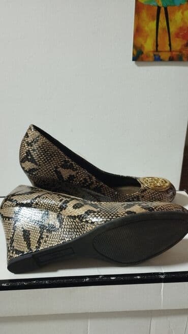 qizil qolbagilar: Tuflilər, Ölçü: 37, rəng - Qızılı, Yeni — 3