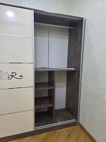 aksa generator: Sürüşən qapılı böyük gardırob - Material: laminat/LDSP karkas, tünd — 1