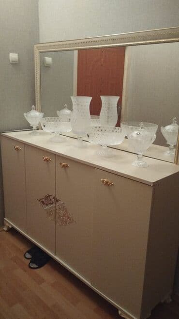 İşlənmiş, Güzgülü lalafo.az -da İşlənmiş, Güzgülü