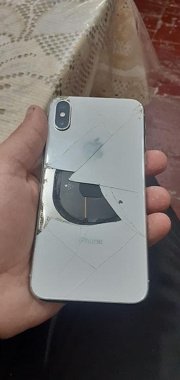 cat s60: IPhone X, 64 GB, Gümüşü, Qırıq — 3