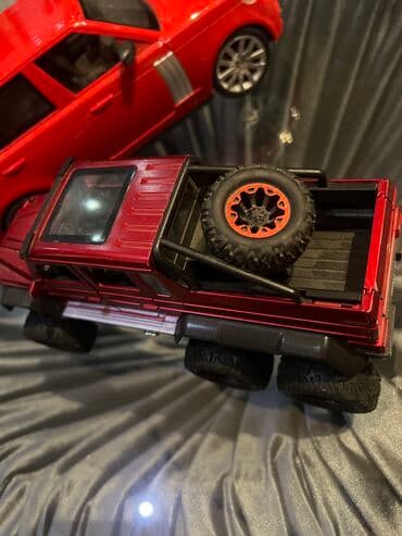 i̇şıqlı uşaq kedləri: Biri dəmir biri plasmas Maşınlar az işlənib təzəkimidilər — 7