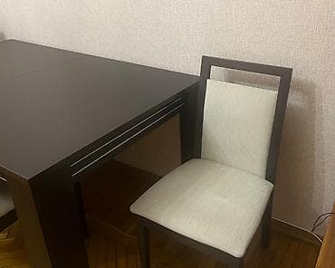 stol ustul: Acılan stol və 4 stul. Bellona firmasi Stolun acılmamls olcusu 150x90 — 2