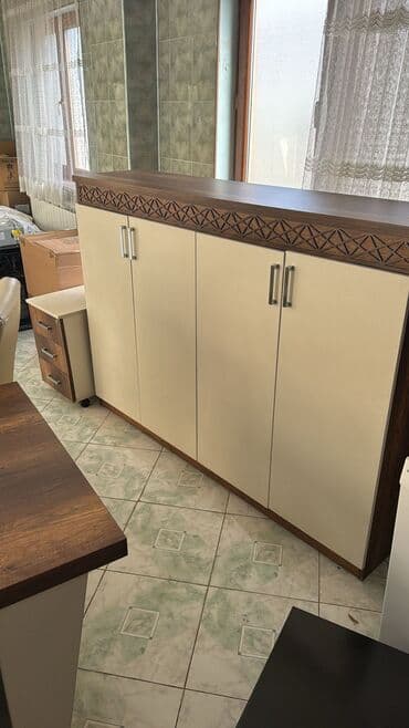 yazı masası qiyməti: Ofis mebel dəsti Tərkibi: - L forması ilə birləşdirilmiş əsas iş — 4