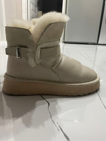 rezin qısa çəkmələr: Qızlar üçün qısa qış botları Baha alınıb parça UGG-i deyil nabukla — 4