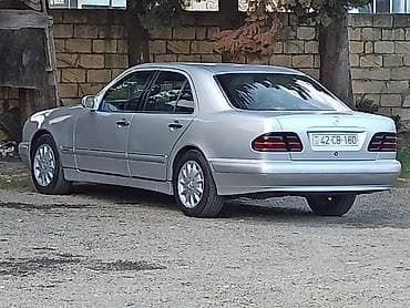 bentley bentayga 6 at: 2 mator benzin.Aftamat karopka.tam ideal vəziyyətdədir. - Korpus — 4