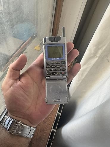 philips xenium 9@9s: Nokia 1, < 2 GB Memory Capacity, rəng - Gümüşü, Düyməli — 3