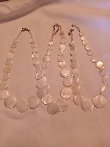 gün eynəyi: Dəstə daxildir: Boyunbağı — 3