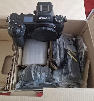 Nikon Z6 II tam kadr güzgüsüz fotoaparat dəsti Məzmun: - Nikon Z6 II
