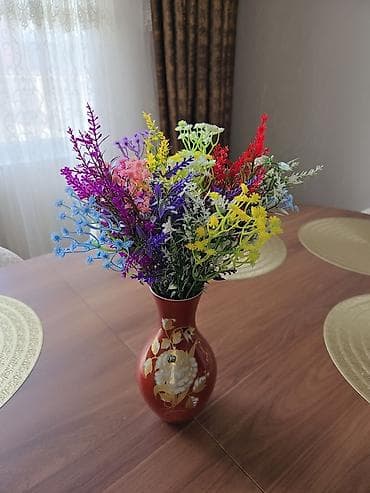 balaca gül buketi: Çox gözəl,rəngarəng çiçək dəstəsi.Müasir interierde dekor uçun çox — 1