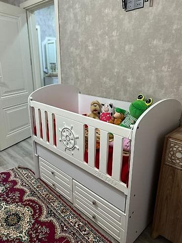 reşotka: Oğlan və qız üçün, İşlənmiş, Dördbucaq, Beşik, Dəstsiz, Matrassız, Yellənmə mexanizmsiz — 2