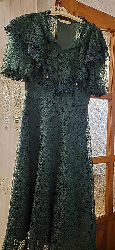 Məhsul: Yaşıl rəngdə zərif krujeva (ağ örmə naxışlı) don - Stil