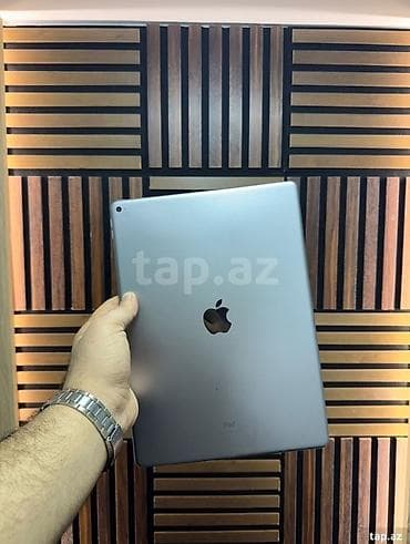 Apple iPad planşet - Korpus: Space Gray alüminium - Ekran: 9.7–10.5