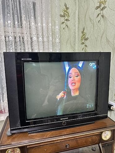 Shivaki kineskop televizoru – Multi System Xüsusiyyətlər: - Ekran