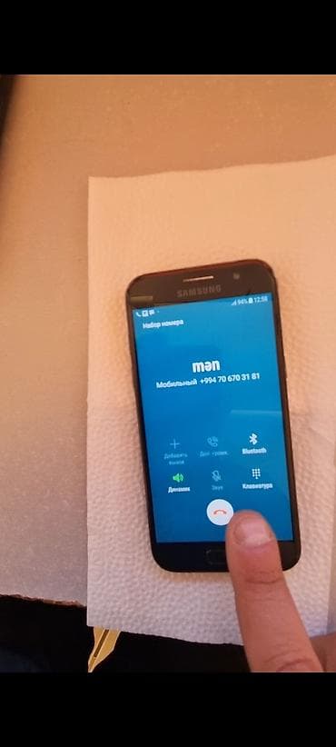 micro sd: Samsung Galaxy A3 2017, 16 GB, rəng - Qara, İki sim kartlı — 10