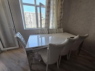 Qonaq otağı üçün, İşlənmiş, Dördbucaq masa, 6 stul lalafo.az -da Qonaq otağı üçün, İşlənmiş, Dördbucaq masa, 6 stul