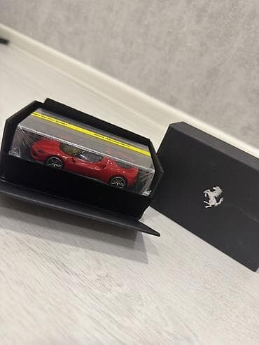 Ferrari: Məhsul: Ferrari rəsmi kolleksiya modeli – MR Collection Models — 1