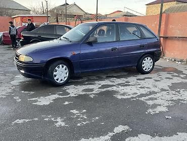 opel vectra 1995: Opel Astra F hatchback - Kuzov: 5 qapılı hatchback, tünd bənövşəyi — 2