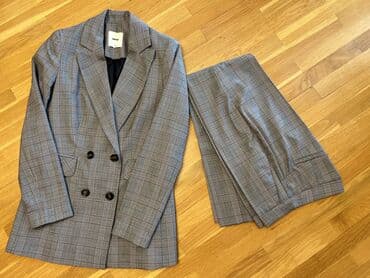 Kotondan 60 manata alinib. 2 defe geyinilib. 40 manata satiram. 34